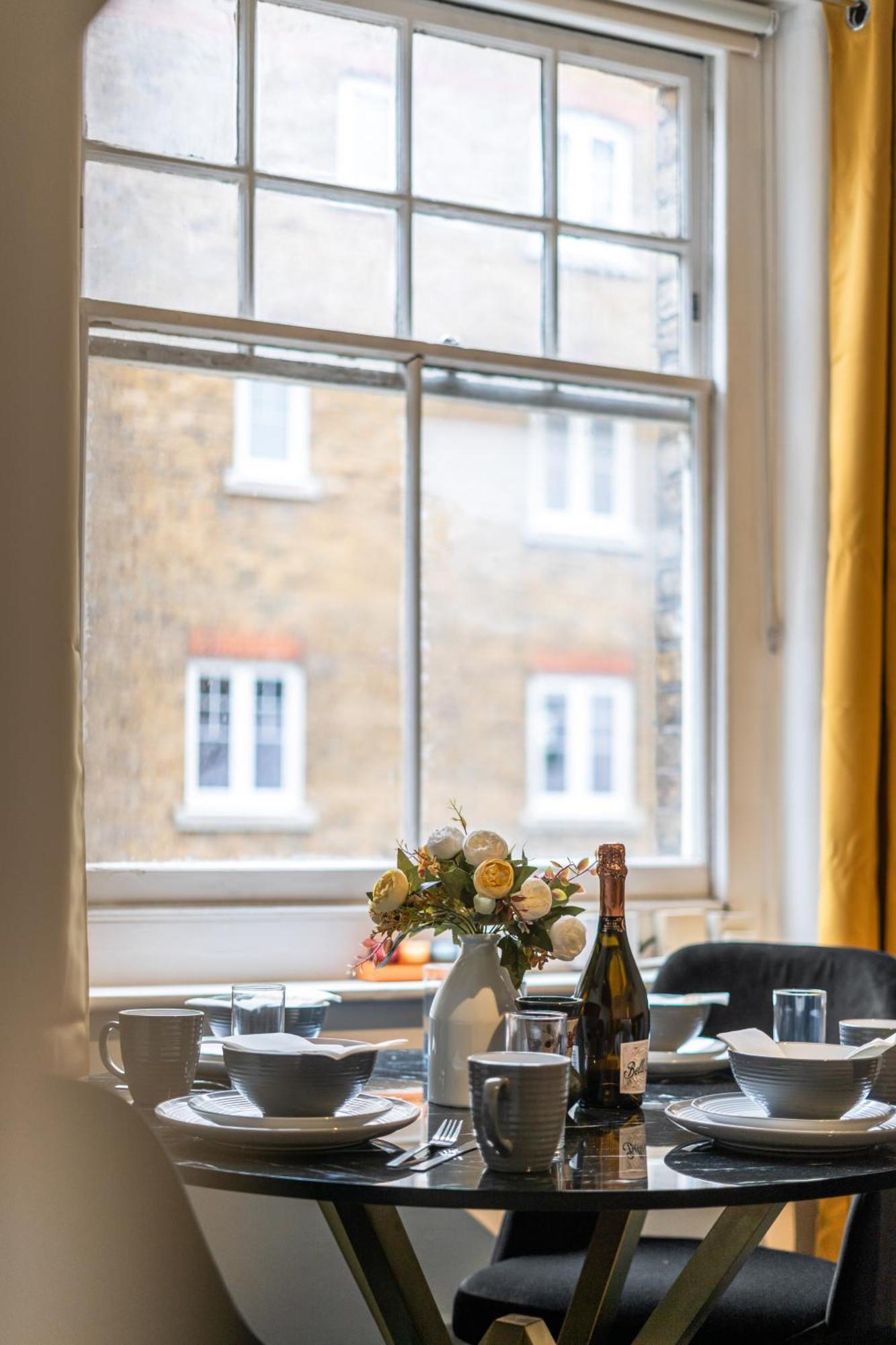 Chic Urban Retreat 1 Bedroom Gem In Covent Garden Londyn Zewnętrze zdjęcie